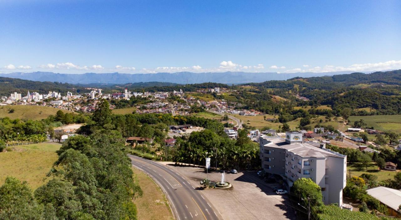 Real Nob Hotel Orleans Esterno foto
